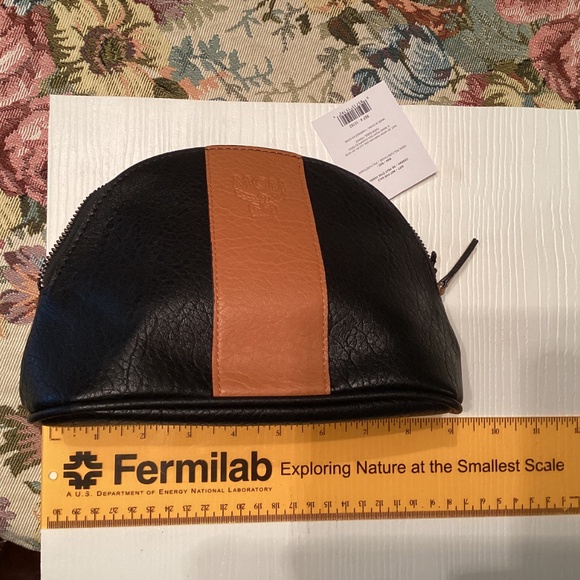 BNWT MCM Embossed Logo Stripe Clutch Cosmetic Bag Pouch / Black & Tan - Picture 5 of 6